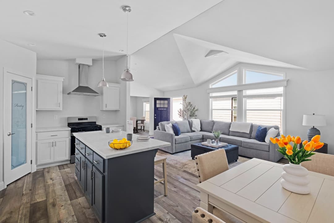 Elmore bay (a) kitchen and hero home features