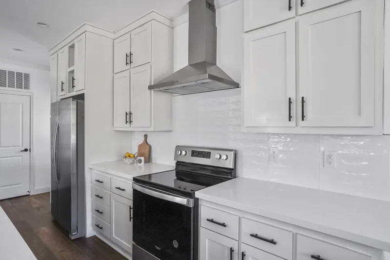 Humboldt bay kitchen home features