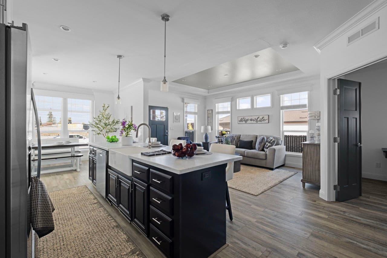 Humboldt bay - 52 x 23'4" kitchen home features