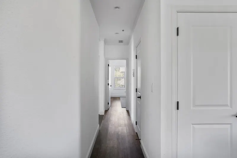 Humboldt bay interior home features