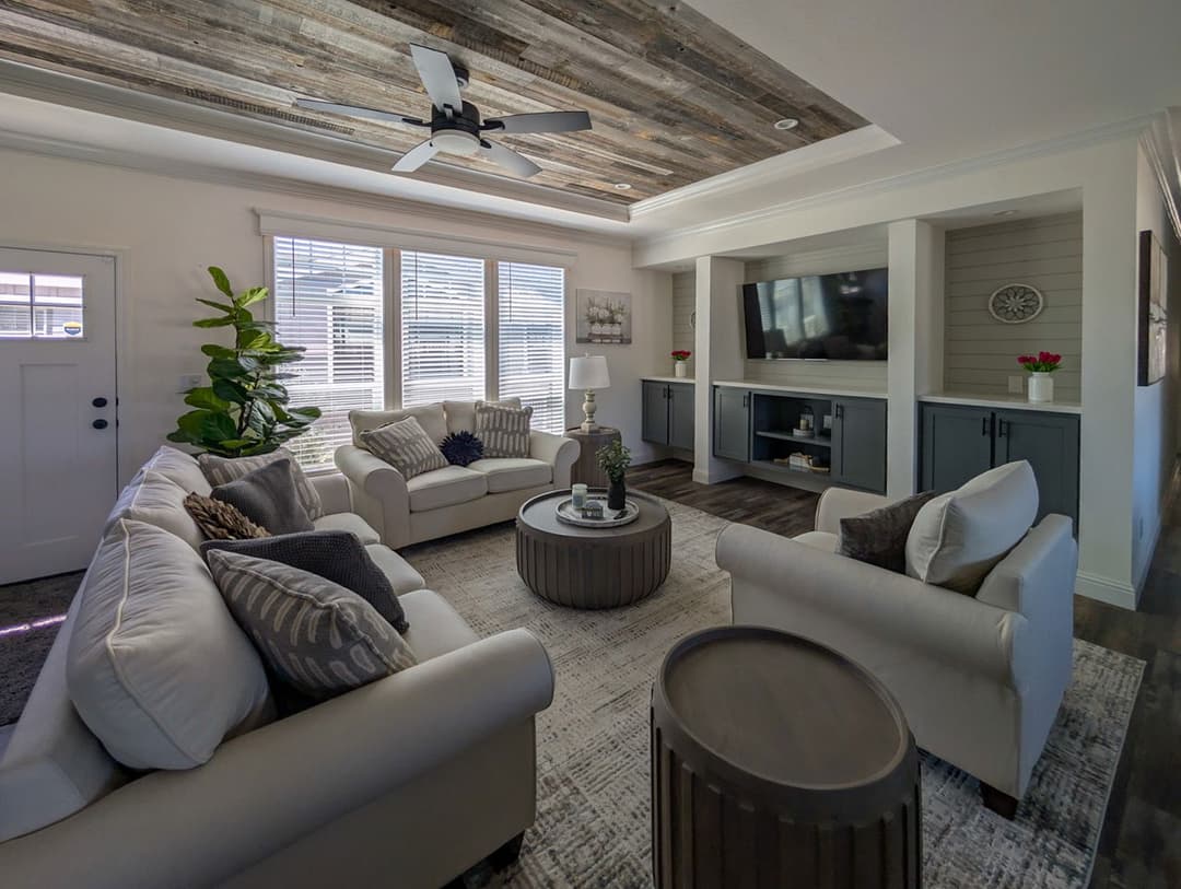 Orchid 56 interior home features