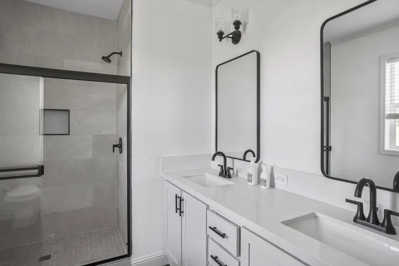 Humboldt bay bathroom home features