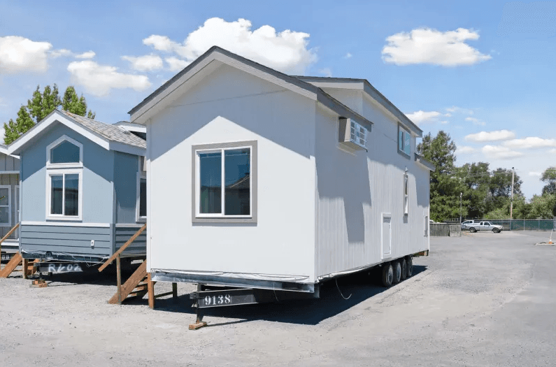 Ath-25l hero, elevation, and exterior home features