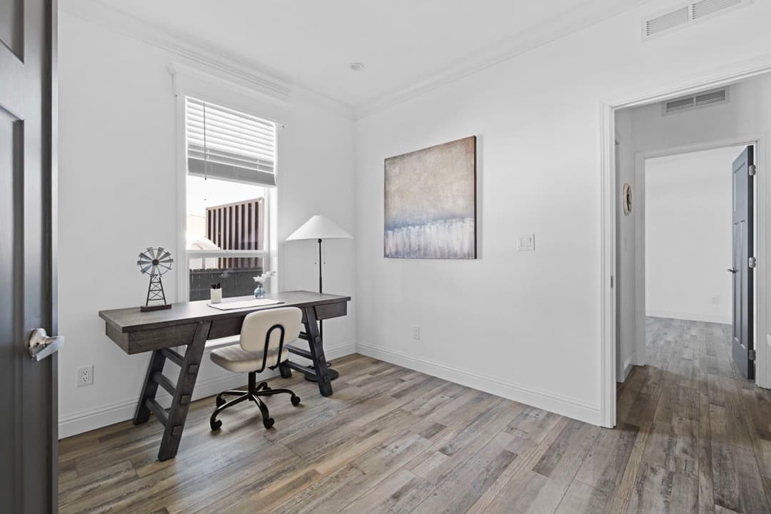 Humboldt bay - 52 x 23'4" interior home features