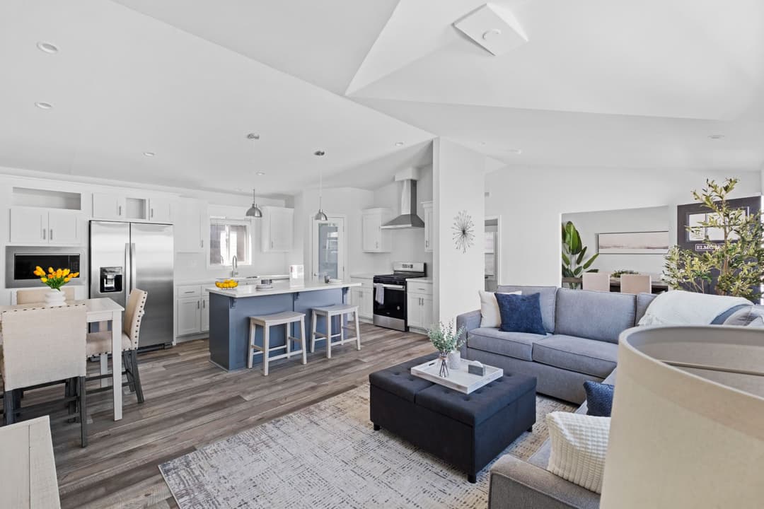 Elmore bay (a) interior home features