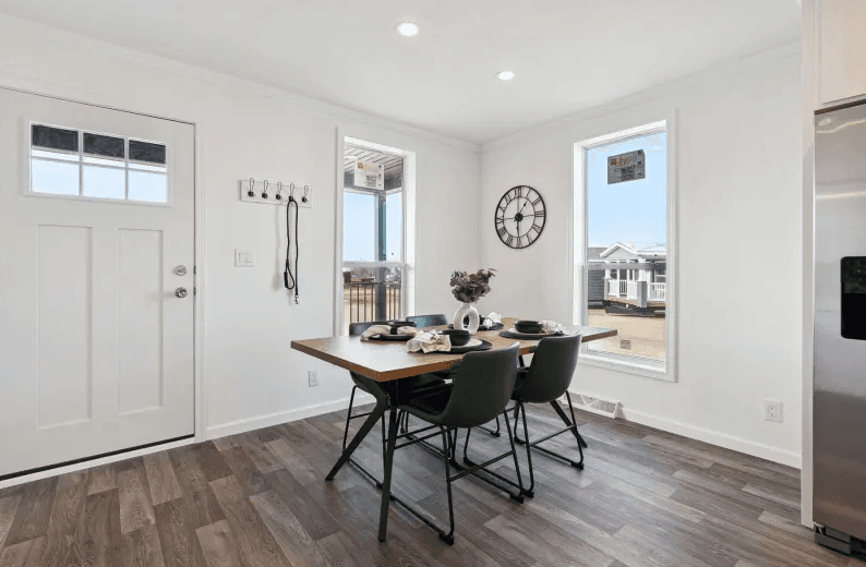 Gs 9921 av interior home features