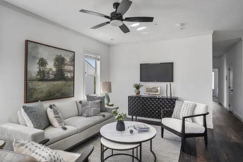 Humboldt bay interior home features