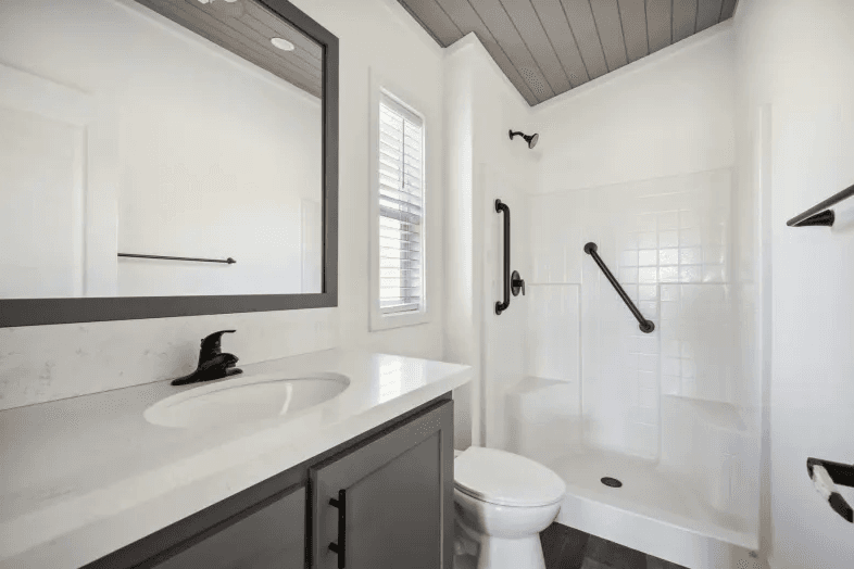 Ath-16 bathroom home features