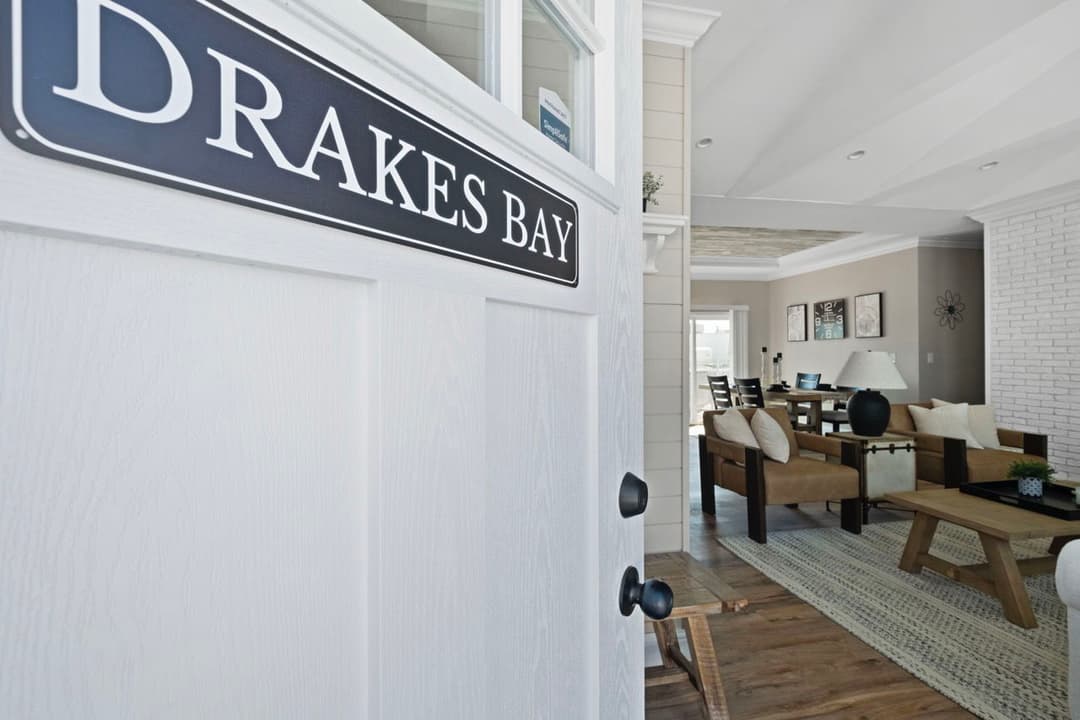 Drakes bay interior home features