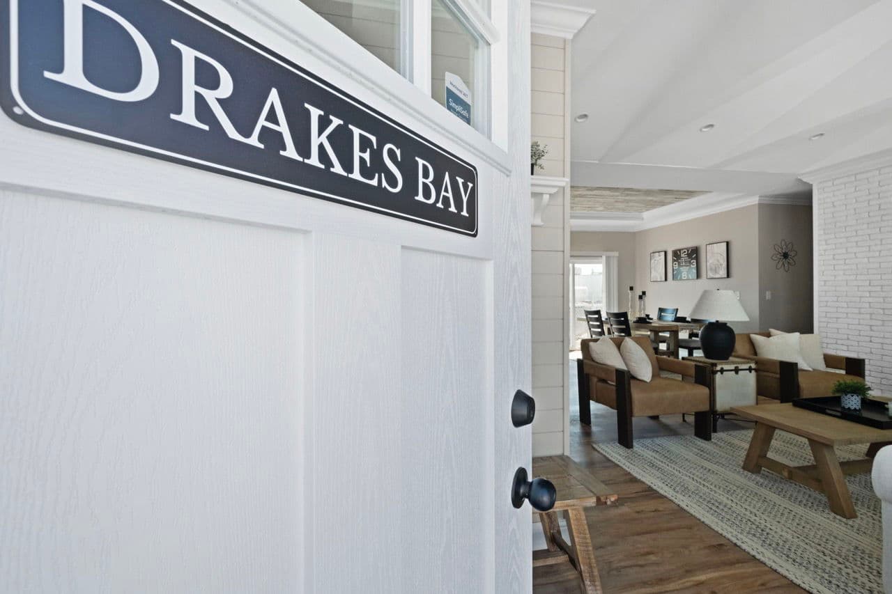 Drakes bay interior home features
